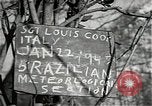 Immagine di Truppa prende le letture Poretta Italia, 1945, secondo 6 filmato di repertorio 65675026218