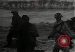 Immagine di Prigionieri tedeschi Krinkelt Belgio, 1945, secondo 16 filmato di repertorio 65675026221