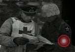 Immagine di Prigionieri tedeschi Krinkelt Belgio, 1945, secondo 27 filmato di repertorio 65675026221