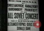 Immagine di I cartelloni presso la Carnegie Hall nel 1943 New York City USA, 1943, secondo 29 filmato di repertorio 65675026223
