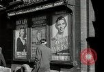 Immagine di I cartelloni presso la Carnegie Hall nel 1943 New York City USA, 1943, secondo 37 filmato di repertorio 65675026223
