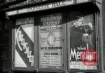 Immagine di I cartelloni presso la Carnegie Hall nel 1943 New York City USA, 1943, secondo 44 filmato di repertorio 65675026223