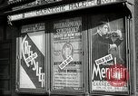 Immagine di I cartelloni presso la Carnegie Hall nel 1943 New York City USA, 1943, secondo 49 filmato di repertorio 65675026223