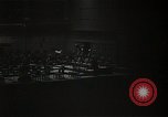 Immagine di Serge Koussevitzky dirige la Boston Symphony Massachusetts United States USA, 1943, secondo 10 filmato di repertorio 65675026225