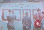 Standbild news Reklametafeln Österreich, 1945, aus Sekunde 1 historischem Filmmaterial Videoclip 65675026243