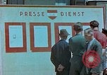 Standbild news Reklametafeln Österreich, 1945, aus Sekunde 9 historischem Filmmaterial Videoclip 65675026243