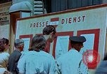 Standbild news Reklametafeln Österreich, 1945, aus Sekunde 14 historischem Filmmaterial Videoclip 65675026243