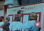 Standbild news Reklametafeln Österreich, 1945, aus Sekunde 15 historischem Filmmaterial Videoclip 65675026243