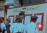 Standbild news Reklametafeln Österreich, 1945, aus Sekunde 18 historischem Filmmaterial Videoclip 65675026243