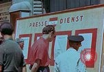 Standbild news Reklametafeln Österreich, 1945, aus Sekunde 24 historischem Filmmaterial Videoclip 65675026243