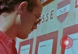 Standbild news Reklametafeln Österreich, 1945, aus Sekunde 32 historischem Filmmaterial Videoclip 65675026243