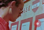 Standbild news Reklametafeln Österreich, 1945, aus Sekunde 37 historischem Filmmaterial Videoclip 65675026243