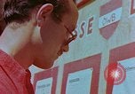 Standbild news Reklametafeln Österreich, 1945, aus Sekunde 42 historischem Filmmaterial Videoclip 65675026243