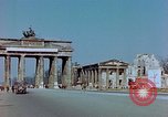 Immagine di Bombardare gli edifici danneggiati Berlino Germania, 1945, secondo 10 filmato di repertorio 65675026244
