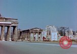 Immagine di Bombardare gli edifici danneggiati Berlino Germania, 1945, secondo 12 filmato di repertorio 65675026244