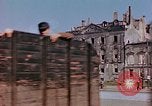 Immagine di Bombardare gli edifici danneggiati Berlino Germania, 1945, secondo 20 filmato di repertorio 65675026244
