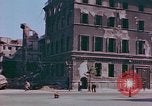 Immagine di Bombardare gli edifici danneggiati Berlino Germania, 1945, secondo 29 filmato di repertorio 65675026244