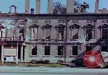 Immagine di Bombardare gli edifici danneggiati Berlino Germania, 1945, secondo 61 filmato di repertorio 65675026244