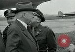 Standbild Herbert Hoover Atsugi in Japan, 1946, aus Sekunde 32 historischem Filmmaterial Videoclip 65675026249