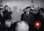 Immagine di Sandy Koufax si ritira dal baseball Los Angeles California USA, 1966, secondo 9 filmato di repertorio 65675026293