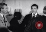 Immagine di Sandy Koufax si ritira dal baseball Los Angeles California USA, 1966, secondo 21 filmato di repertorio 65675026293