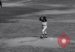 Immagine di Sandy Koufax si ritira dal baseball Los Angeles California USA, 1966, secondo 48 filmato di repertorio 65675026293