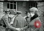 Standbild König George V und Königin besuchen verletzte amerikanische Soldaten Kent England, 1918, aus Sekunde 8 historischem Filmmaterial Videoclip 65675026314