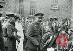 Standbild König George V und Königin besuchen verletzte amerikanische Soldaten Kent England, 1918, aus Sekunde 21 historischem Filmmaterial Videoclip 65675026314