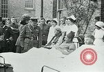 Standbild König George V und Königin besuchen verletzte amerikanische Soldaten Kent England, 1918, aus Sekunde 32 historischem Filmmaterial Videoclip 65675026314