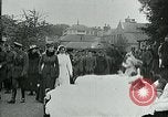 Standbild König George V und Königin besuchen verletzte amerikanische Soldaten Kent England, 1918, aus Sekunde 35 historischem Filmmaterial Videoclip 65675026314