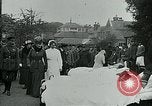 Standbild König George V und Königin besuchen verletzte amerikanische Soldaten Kent England, 1918, aus Sekunde 36 historischem Filmmaterial Videoclip 65675026314