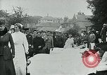 Standbild König George V und Königin besuchen verletzte amerikanische Soldaten Kent England, 1918, aus Sekunde 40 historischem Filmmaterial Videoclip 65675026314