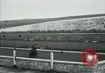 Immagine di Il cimitero di Argonne Francia, 1919, secondo 49 filmato di repertorio 65675026317