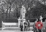 Image Quadriga statue au sommet de la porte de Brandebourg Berlin Allemagne, 1919, de la seconde 25 séquences d'archives historiques vidéo 65675026324