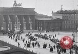 Immagine di Scuola bambini dimostrano Berlino Germania, 1919, secondo 39 filmato di repertorio 65675026325