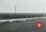 Standbild 137 Infanterie Frankreich, 1918, aus Sekunde 5 historischem Filmmaterial Videoclip 65675026339