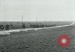 Standbild 137 Infanterie Frankreich, 1918, aus Sekunde 19 historischem Filmmaterial Videoclip 65675026339