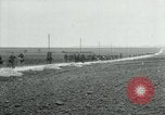 Standbild 137 Infanterie Frankreich, 1918, aus Sekunde 20 historischem Filmmaterial Videoclip 65675026339