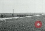 Standbild 137 Infanterie Frankreich, 1918, aus Sekunde 21 historischem Filmmaterial Videoclip 65675026339