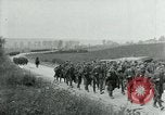 Standbild 137 Infanterie Frankreich, 1918, aus Sekunde 54 historischem Filmmaterial Videoclip 65675026339