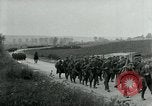 Standbild 137 Infanterie Frankreich, 1918, aus Sekunde 56 historischem Filmmaterial Videoclip 65675026339