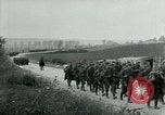 Standbild 137 Infanterie Frankreich, 1918, aus Sekunde 57 historischem Filmmaterial Videoclip 65675026339