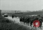 Standbild 137 Infanterie Frankreich, 1918, aus Sekunde 59 historischem Filmmaterial Videoclip 65675026339