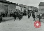 Standbild 128th Field Artillery Truppen Courouvre Frankreich, 1918, aus Sekunde 6 historischem Filmmaterial Videoclip 65675026340