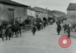 Standbild 128th Field Artillery Truppen Courouvre Frankreich, 1918, aus Sekunde 13 historischem Filmmaterial Videoclip 65675026340