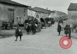 Standbild 128th Field Artillery Truppen Courouvre Frankreich, 1918, aus Sekunde 18 historischem Filmmaterial Videoclip 65675026340