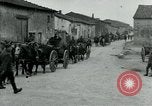 Standbild 128th Field Artillery Truppen Courouvre Frankreich, 1918, aus Sekunde 33 historischem Filmmaterial Videoclip 65675026340
