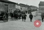 Standbild 128th Field Artillery Truppen Courouvre Frankreich, 1918, aus Sekunde 38 historischem Filmmaterial Videoclip 65675026340