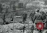 Immagine di Cerimonia di sepoltura in American forza expeditionary cimitero prima guerra mondiale Cheppy Francia, 1918, secondo 3 filmato di repertorio 65675026362