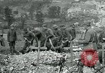 Immagine di Cerimonia di sepoltura in American forza expeditionary cimitero prima guerra mondiale Cheppy Francia, 1918, secondo 10 filmato di repertorio 65675026362